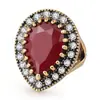 Anillo grande de resina retro europeo y americano Estilo bohemio Proveedores de origen de Yiwu Empaque independiente buena calidad