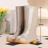 Botas de lluvia de goma negras de caña alta con forro de felpa, cubrezapatos impermeables, protectores de zapatos de goma, botas de agua, botas cortas de cocina para mujer, cálidas