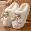 Pantuflas de algodón para mujer, nueva temporada de otoño e invierno, para interior, hogar, antideslizantes, suela gruesa, con lazo, pantuflas de algodón peludo