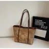 Bolsa Feminina de Moda de Luxo 2026 Outono e Inverno Nova Versátil para o Dia a Dia Ombro Bolsa de Estudo Sala de Aula Bolsa Tote de Grande Capacidade