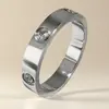 Anillos de Moda Europeos y Americanos Populares con Incrustaciones de Diamante para Mujer, Personalizados de Acero Inoxidable, Anillos de Acero de Titanio que No se Desvanecen para Niñas, Venta al por Mayor de Joyería