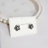 Pendientes de acero de titanio Joker de tendencia simple y especial de moda, pendientes de diseño de alta calidad para mujer, venta directa de fábrica
