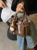 Bolsa de Mão Nicho Estilo Coreano para Mulheres 2026 Nova Inverno High-End Versátil Bolsa de Ombro Retro Commuter Bolsa Transversal