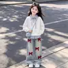 Sudadera chic y bien portada para niñas, con patchwork de rayas dulces, estilo falso dos piezas, cuello polo, conjunto de jeans versátil y moderno