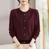Suéter de outono para mulheres de meia-idade e idosas, dos 60 e 70 anos, suéter de mãe, suéter de avó, peça de outer wear para primavera e outono, cardigã