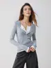 Camiseta Manga Longa com Gola Meia-Aberta Color Block Slim Fit Estilo Europeu e Americano para Mulheres, Camisa Base Slim Fit Gola Henley de Inverno