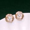 Pendientes de camelia con esmalte en polvo de concha nuevos y modernos, pendientes de moda de estilo coreano, pendientes nuevos con temperamento para mujer.