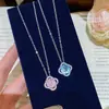 Collar Super Brillante de Flor de Cuatro Hojas con Circonita de Diamante Completo para Mujer, Colgante de Lujo Ligero de Alta Gama, Estilo de Viaje a la Oficina a la Moda, Cadena Versátil para la Clavícula