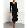 Vestido midi de manga larga con cuello en V y volantes fruncidos en la cintura, estilo bodycon ajustado para banquetes, europeo y americano, 2026