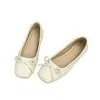 Zapatos de Mujer de Piel Suave con Lazo Delicado y Tacón Bajo, Nuevo Estilo Otoño 2026, Punta Cuadrada, Planos, Suela Suave, Zapatos de Noche para Abuela