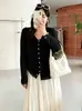 Ropa para mujer de talla grande: Cárdigan de punto con cuello en V y ribete de encaje, colección otoño 2026, prenda exterior de corte holgado, top calado para mujer