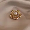 Broche Floral de Gama Alta Corsage Moda de Nicho Lujo Accesible Broche de Mariposa Accesorios de Alta Gama para Traje Abrigo para Mujer