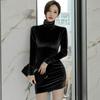 Vestido base de terciopelo 2024 primavera nuevo estilo coreano ajustado cadera irregular manga larga para mujer