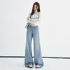Jeans acampanados cropped de color azul claro para mujer, nueva colección de principios de otoño 2026, pantalones sencillos casuales de caída libre hasta el suelo