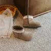 Botas Infantis 2026 Novas Botas de Cano Curto Outono/Inverno Infantil Botas Estilosas Birkenstock Botas de Couro para Meninas Princesa Plus Veludo Algodão Secundário