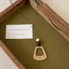 Nova corrente para o pescoço com pingente de bolota trançado em palha estilo Zen Chinês para mulheres, corrente para clavícula estilo étnico, acessório longo estilo nicho de férias
