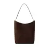 Bolsa de mão em couro fosco, couro genuíno transfronteiriço, nova bolsa de ombro para mulheres, feita de couro bovino de flor integral, com um design de alta qualidade e único, uma pequena bolsa de ombro ou bolsa saco