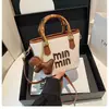 Bolsa Saco Nova Transfronteiriça Casual e Personalizada, Grande Capacidade Casual e Personalizada, Simples, Moderna, Luxo Leve e Bolsa de Mão Fofa