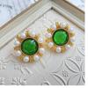Brincos de pérolas esmaltadas coloridas de lava queimadas à mão, vintage, galvanizados, de ouro, meados do século, marcando estilo retrô elegante e moderno