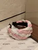 Diadema Trenzada Tejida a Mano de Cuatro Estaciones para Cráneo Alto con Ala Ancha Diadema de Cuero con Lentejuelas y Trenza de Pelo Pinza para el Pelo Retro de Lujo Ligero