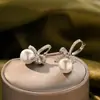 Pendientes Populares de Concha de Mariposa y Perla Estilo Coreano, Elegantes y Lujosos, Tachuelas Versátiles de Borla de Gama Alta de Nicho para Mujeres