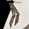 Corea del Sur Bufanda de Seda Nueva Ins Flor de Anacardo Cinta Bufanda Decorativa para Mujer Combinación con Todo Corbata y Envoltura para el Cabello Bufanda Larga de Doble Cara