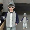 Venta al por mayor de cárdigans de punto de algodón para niños para exportación, adecuados para primavera y otoño, disponibles en tallas pequeñas y medianas para bebés y niños pequeños