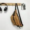 Nueva bolsa de pecho minimalista estilo japonés para hombre, moderna y única, adecuada para parejas, versátil para deportes, se puede llevar como bandolera, bolso cruzado o riñonera