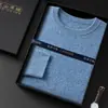 Suéter Masculino de Cashmere 2026 Gola Redonda Outono/Inverno Novo Estilo Cor Sólida Malha Amiga da Pele Para Jovens e Meia-Idade Camada Base Suéter Fino