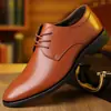 Sapatos de Couro Masculinos Formais de Negócios Couro Macio com Cadarço Jovens Casamento Entrevista Sapatos Masculinos Respiráveis Casuais Britânicos para Homens