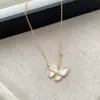 Collar de Mariposa de Nácar Blanco para Mujer, Diseño de Nicho Estilo Ins, Versátil, Lujo Ligero, Moderno, Colgante Elegante, Cadena para Clavícula de Mujer