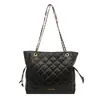 Bolso de mujer vintage de gran capacidad, nuevo modelo 2026, bolso de hombro de alta gama para el día a día, bolso de mano elegante, bolso tote tipo cubo para mujer