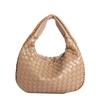 Bolso tejido de alta calidad estilo francés para ir al trabajo, nuevo para mujer, versátil, bolso de mano estilo occidental, bolso de mano texturizado de nicho transfronterizo