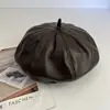 Chapéu Octogonal de PU de Alta Qualidade para Mulheres Outono e Inverno Novo Boina Designer Nicho Retro Cor Pura Couro Chapéu Abóbora