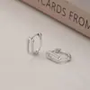 Aretes de Clip con un Diseño de Nicho, Personalidad Única de Alta Gama, Estilo Minimalista Hip-Hop de Moda, Mini Aros