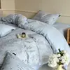 Suave y amigable con la piel, grado A, engrosado, todo algodón, cepillado, juego de cuatro piezas, algodón puro, estampado fresco, estilo de cuatro estaciones, juego de tres piezas para dormitorio