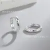 Brincos de Argola com Pedra Inlaid Estilo Coreano Novo de Luxo Leve Redes Sociais Brincos de Argola com Pedra Inlaid Brincos Femininos de Temperamento Versáteis Populares Design de Nicho Joias para Orelha