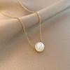 Colar de pérolas simples de luxo leve da Coreia do Sul, corrente de clavícula de aço titânio pequena elegante retrô, novo colar para todas as ocasiões, celebridade da internet para mulheres