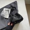 Bolsa pequena popular deste ano para mulheres 2024 nova moda axilas mochila carteiro texturizado bolsa