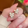 Brincos de Prata Pura S999 Flor Agulha para Mulheres, Design Exclusivo de Nicho com Zircônia Cintilante, Estilo Trevo de Quatro Folhas, Versátil, Luxo Leve, Brincos de Alta Qualidade