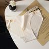 Nuevo en el mercado ropa interior femenina transpirable sin costuras de seda helada, delgada, con decoración de anillo fino para mostrar el corazón de niña