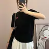 Tricô com Barra Grossa Bordado de Coração Manga Curta Feminino Primavera/Verão 2026 Estilo College Ins Camiseta Básica Rejuvenescedora