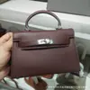 Bolsa Kelly Segunda Geração Padrão Palmeira 2026 Modelo Novo Bolsa Feminina de Alto Padrão Mini Bolsa de Mão Bolsa Transversal Texturizada para Mulheres