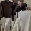 [Cinco Colores Clásicos] Camiseta Básica Coreana de Color Puro Huevo con Cuello Redondo y Mangas Largas Elástica Grande para Usar por Dentro y por Fuera