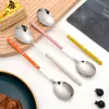 Juego de cubiertos de acero inoxidable 304 estilo coreano Ins con mango de tres puntas, cucharas y palillos de acero inoxidable para el hogar de mango largo