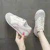 Tênis de Treino Feminino Alemão 2026 Novos Sapatos Populares de Primavera e Outono Sapatos Versáteis Femininos de Solado Plano Sapatos Forrest Gump Tênis Casuais Esportivos