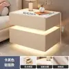Mesa de cabeceira inteligente de madeira maciça, armário de cabeceira minimalista moderno, quarto estilo creme, armário de armazenamento multifuncional de luxo leve para casa