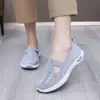 Sapatos Femininos Verão Novos Casuais Temu Fábrica Transfronteiriça Solado Macio Respirável Moda Sapatos de Mãe Tênis Feminino Dropshipping