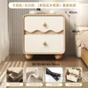 Mesita de noche de madera maciza estilo crema, para habitación de niños, creativa, hogar, pequeña, de alta gama, minimalista, mueble de almacenamiento de madera natural