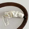 Grampo Banana Plissado de Cetim de Cor Sólida de Alta Qualidade Estilo Francês, Prendedor de Rabo de Cavalo Elegante e Volumoso para Mulheres